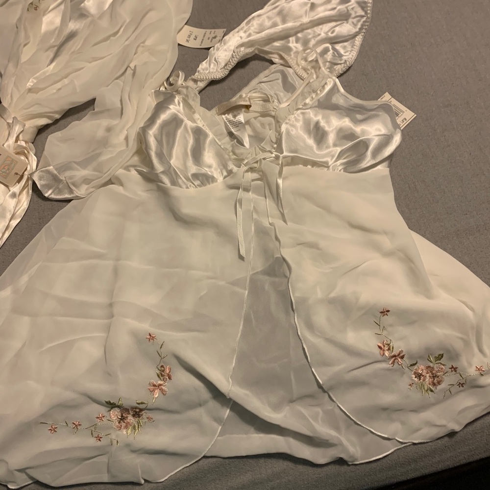 NWT 3-piece Ivory Bridal Lingerie Teddy and Robe